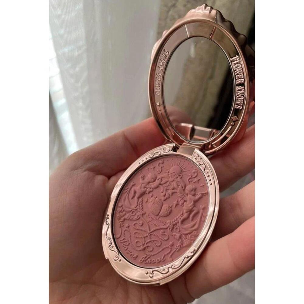 Light pink blush